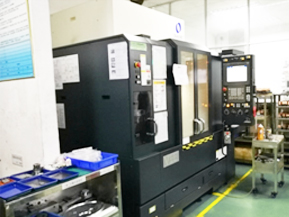 日本牧野MAKINO V33  加工中心